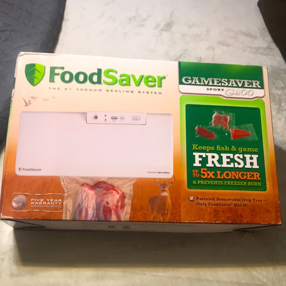 NEW IN BOX FoodSaver GameSaver Sport G200